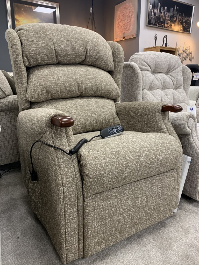 Lift chairs shop in stock